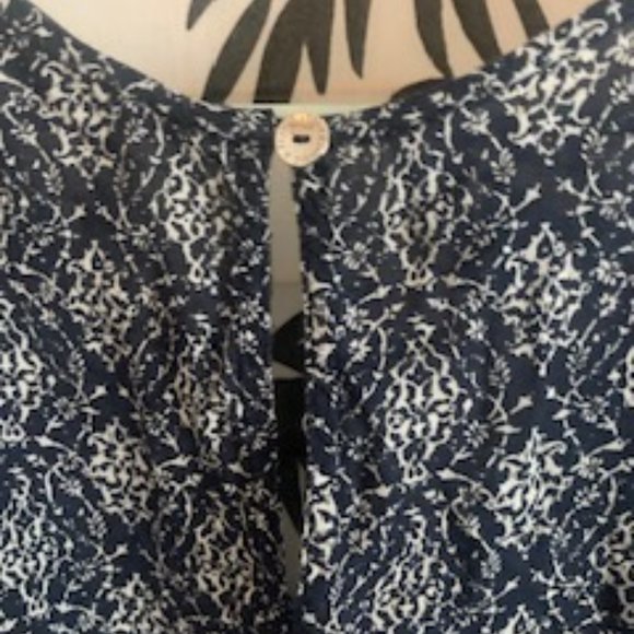 Adorable Abercrombie & Fitch Short Romper! Small - Picture 7 of 8